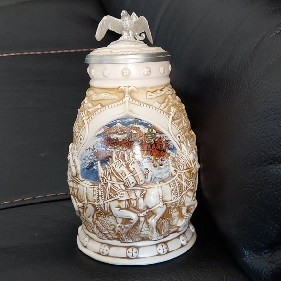 World famous Budweiser Clydesdale hitch Stein - Picture 1 of 9